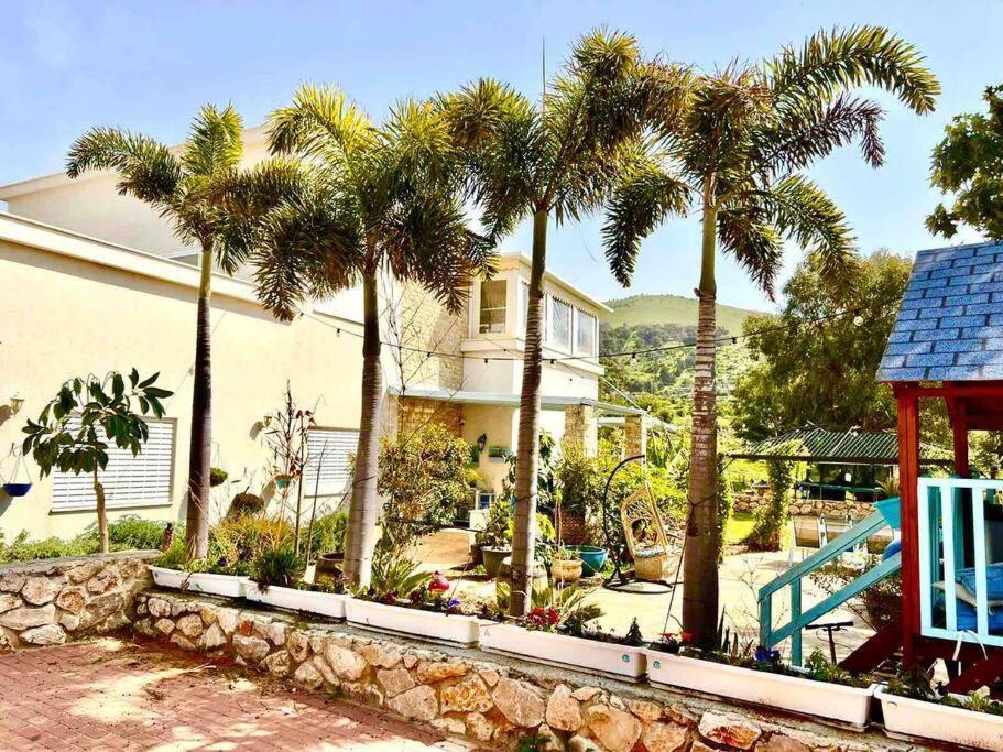 אחוזת היניבים Yaniv Estate Villa Nurit Екстериор снимка